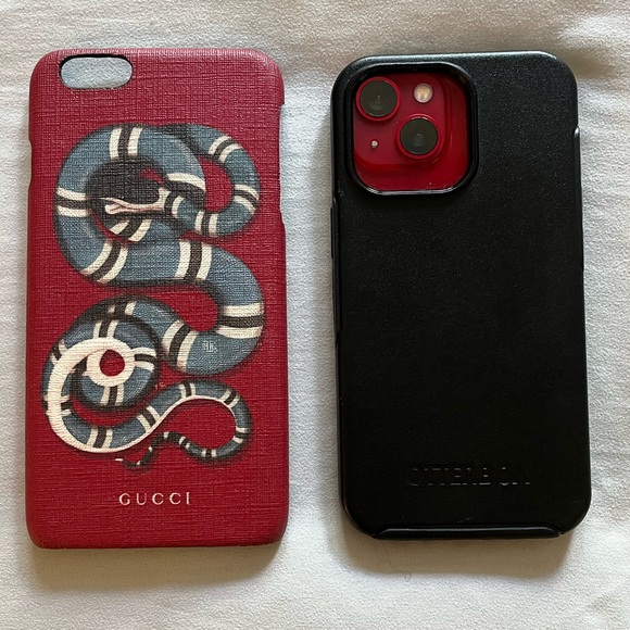 Gucci iPhone GG Supreme Case- Gucci iPhone 6 Hard Case - Picture 2 of 4